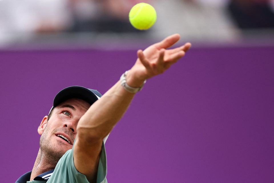 防线出现空 防线出现空